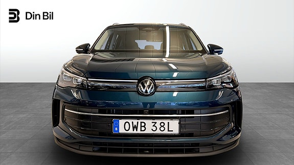 Volkswagen Tiguan 4 of 12