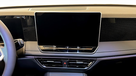Volkswagen Tiguan 9 of 12