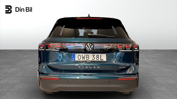 Volkswagen Tiguan 5 of 12