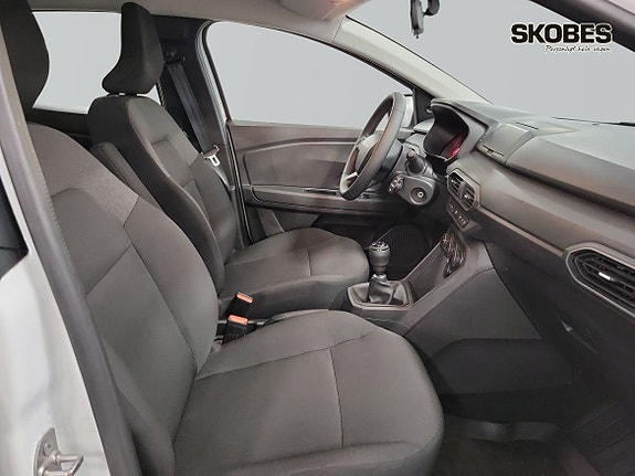 Dacia Sandero 10 of 18