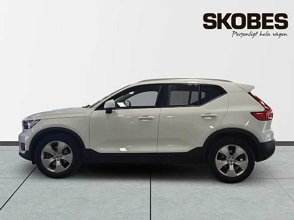 Volvo XC40 4 of 19