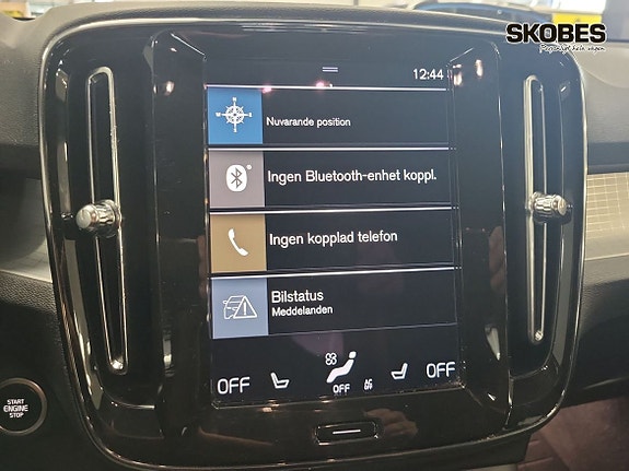 Volvo XC40 14 of 19