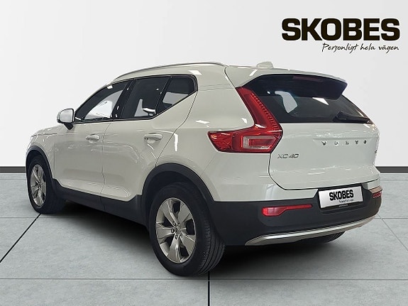Volvo XC40 5 of 19