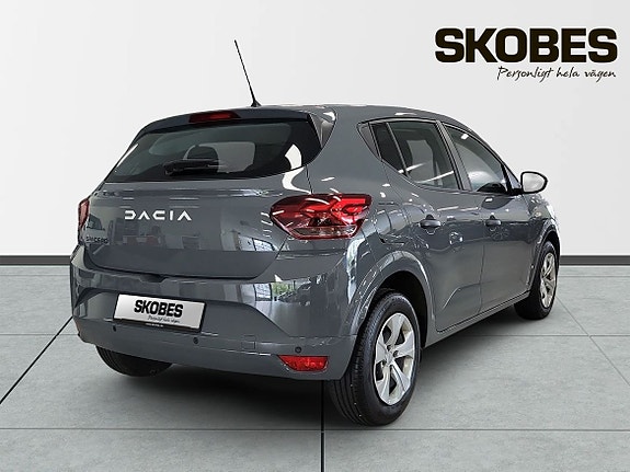 Dacia Sandero 7 of 19
