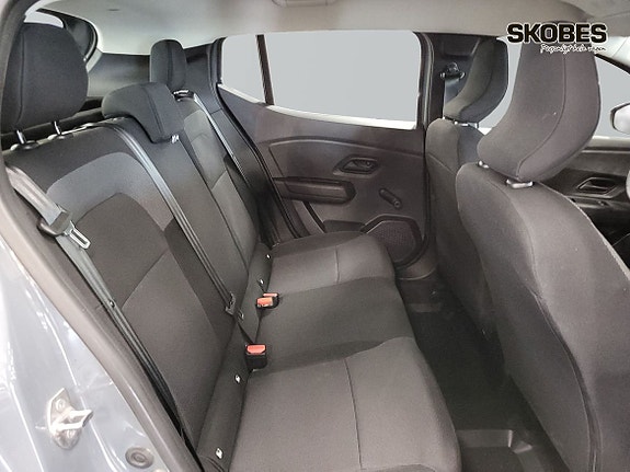 Dacia Sandero 10 of 19