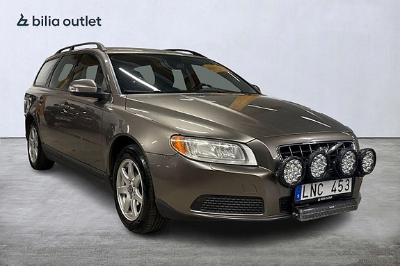 Volvo V70 9 of 27