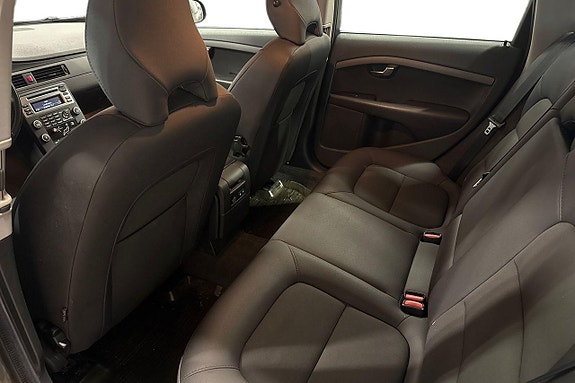 Volvo V70 16 of 27