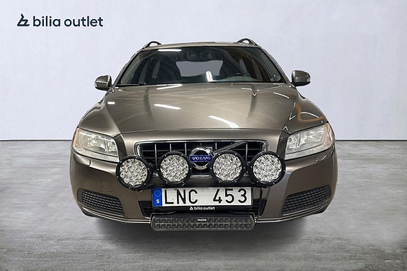 Volvo V70 6 of 27