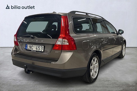 Volvo V70 8 of 27
