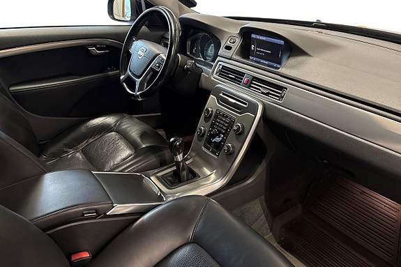 Volvo V70 14 of 25