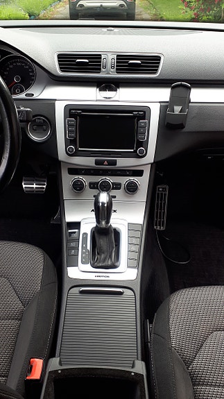 Volkswagen Passat Alltrack 5 of 9