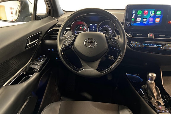 Toyota C-HR 6 of 30