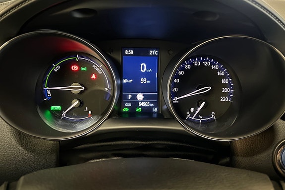 Toyota C-HR 16 of 30