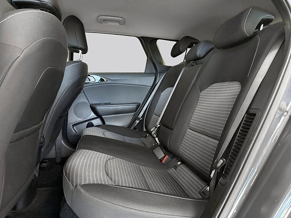 Kia Ceed 9 of 15