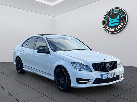 Mercedes-Benz C180 2 of 27