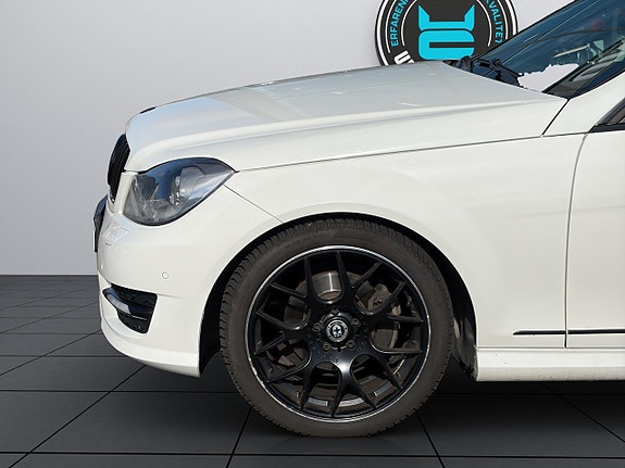 Mercedes-Benz C180 27 of 27