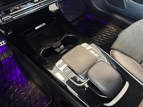 Mercedes-Benz CLA200 15 of 19