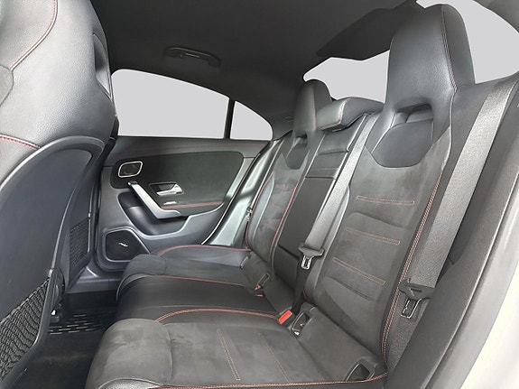 Mercedes-Benz CLA200 9 of 19