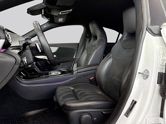 Mercedes-Benz CLA200 8 of 19