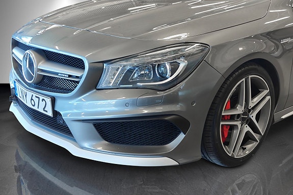 Mercedes-Benz CLA45 10 of 18