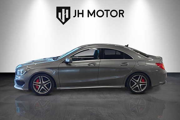 Mercedes-Benz CLA45 3 of 18
