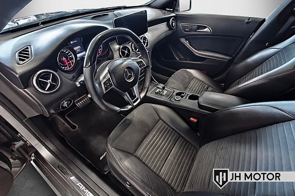 Mercedes-Benz CLA45 12 of 18