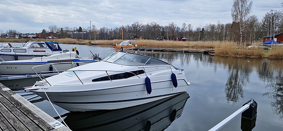 Höstpris! Bayliner 2355 2 of 4