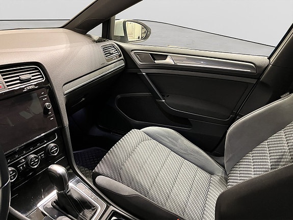 Volkswagen Golf I 16 of 19