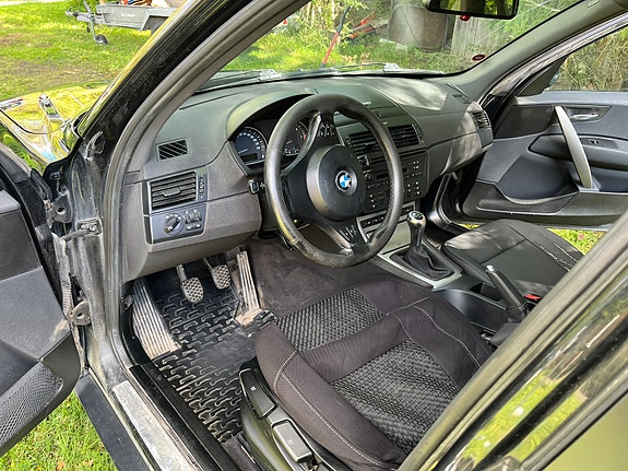 BMW X3 7 of 9