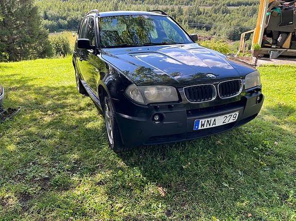 BMW X3 2 of 9