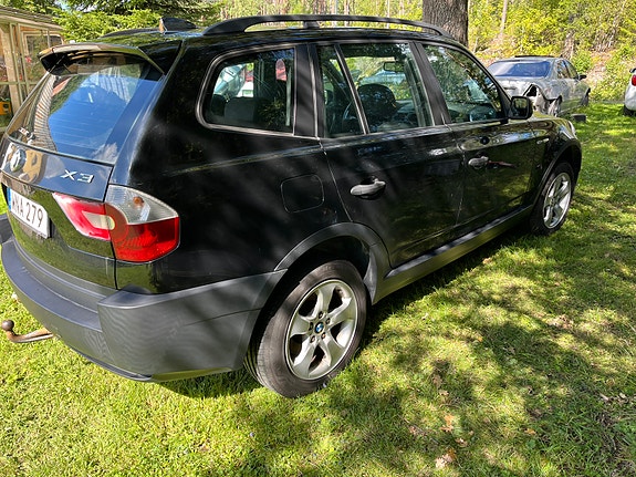 BMW X3 6 of 9