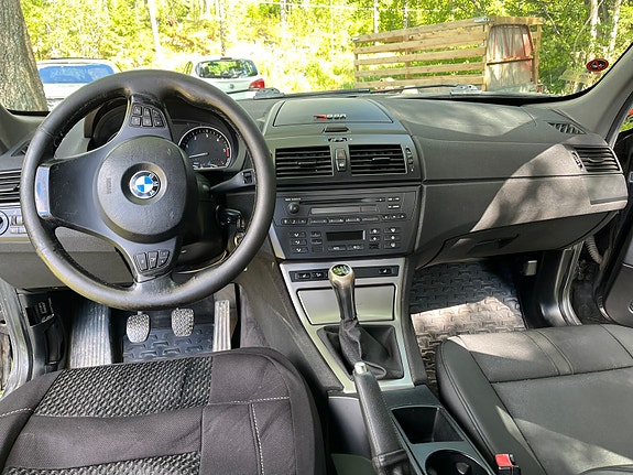 BMW X3 8 of 9