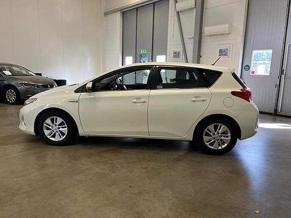 Toyota Auris 3 of 8