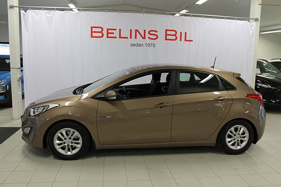 Hyundai i30 3 of 10