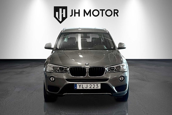 BMW X3 9 of 17