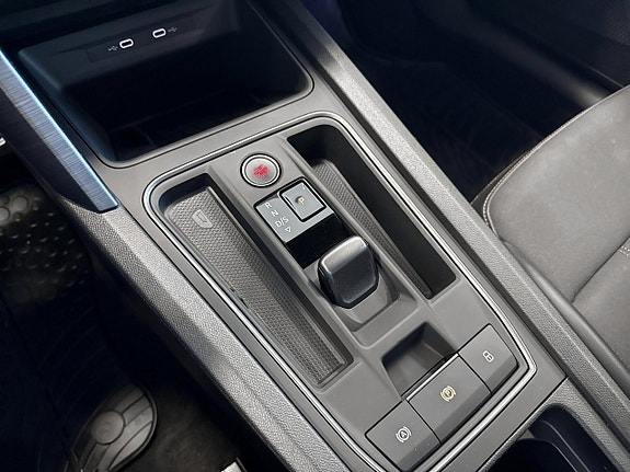 Cupra Formentor e-HYBRID 12 of 17