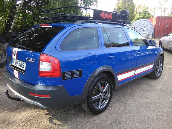 Skoda Octavia Scout 8 of 9