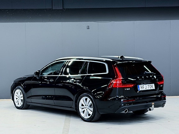 Volvo V60 3 of 17
