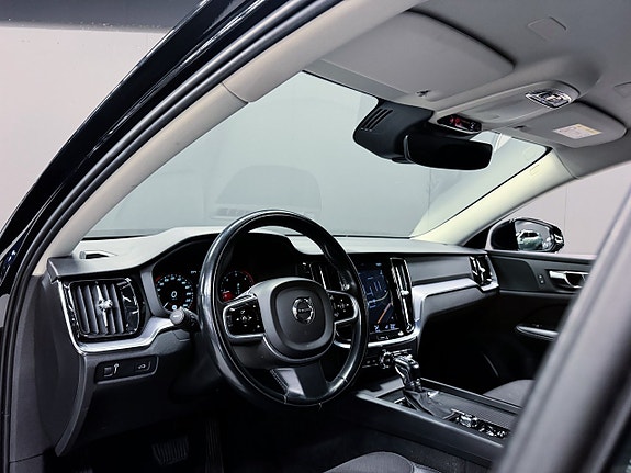 Volvo V60 13 of 17