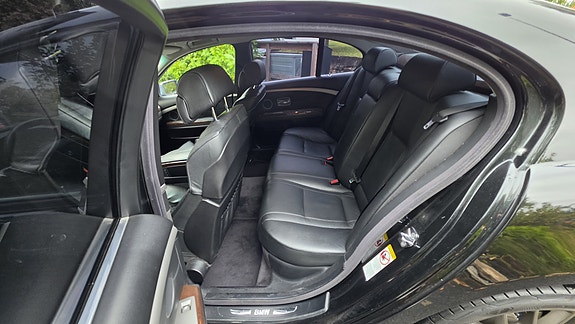 BMW 730d 9 of 10