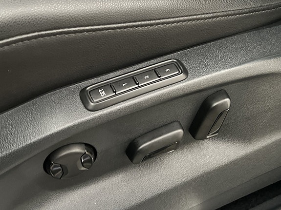 Volkswagen Tiguan 24 of 28