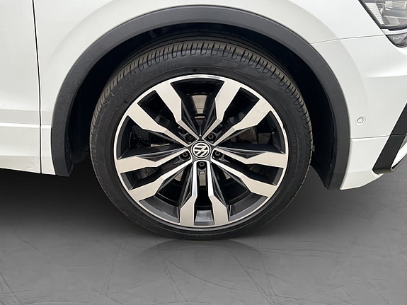 Volkswagen Tiguan 28 of 28