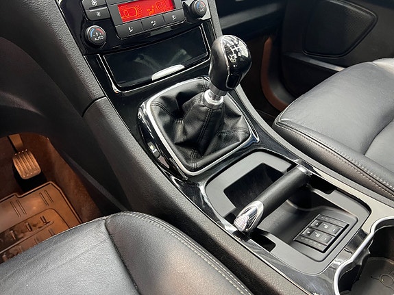 Ford S-MAX 19 of 30