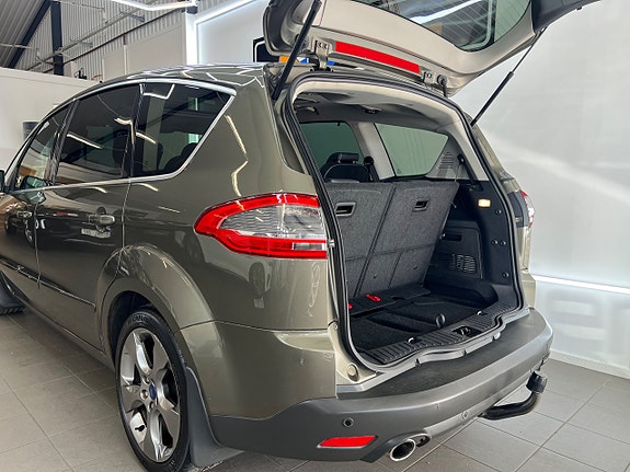 Ford S-MAX 12 of 30