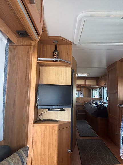 Knaus Royale Scandinavian Edition 20 of 22