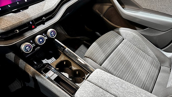 Skoda Superb 18 of 22