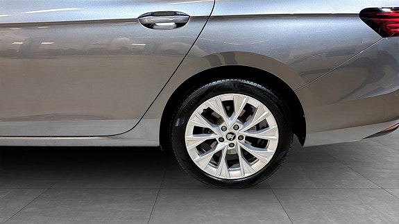 Skoda Superb 6 of 22