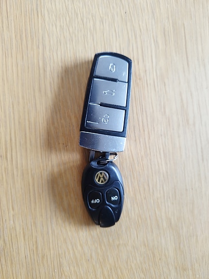 Volkswagen Passat 11 of 14