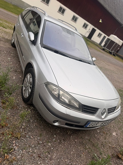 Renault Laguna 2 of 6
