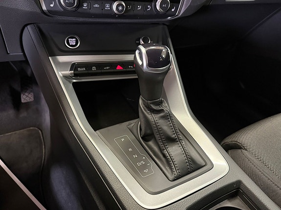 Audi Q3 20 of 27